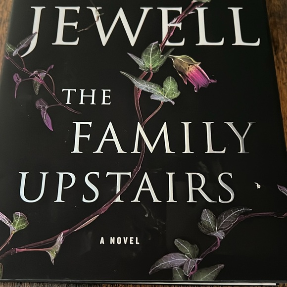 Lisa Jewell The Family Upstairs Book - Picture 4 of 8